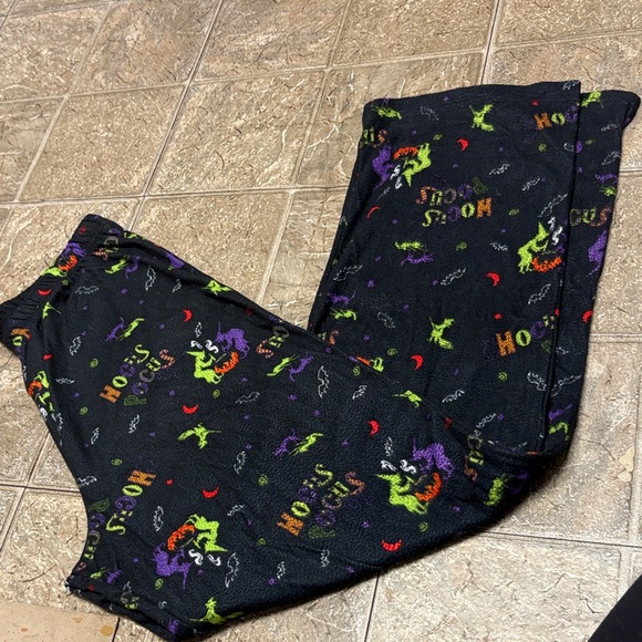 Black Halloween Themed Pants hocus Pocus - Picture 1 of 3